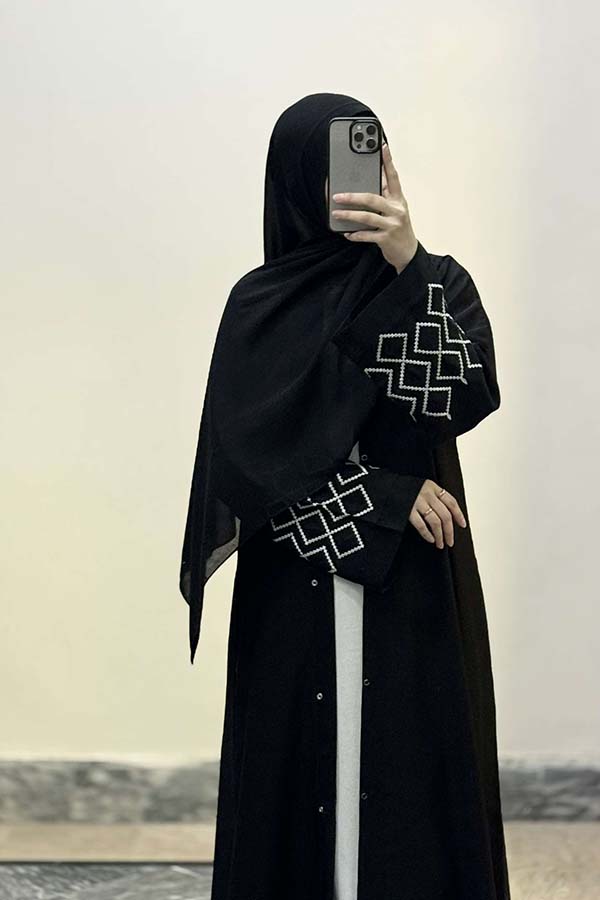 Layali Qamar Abaya Black | Embroidery Front-open