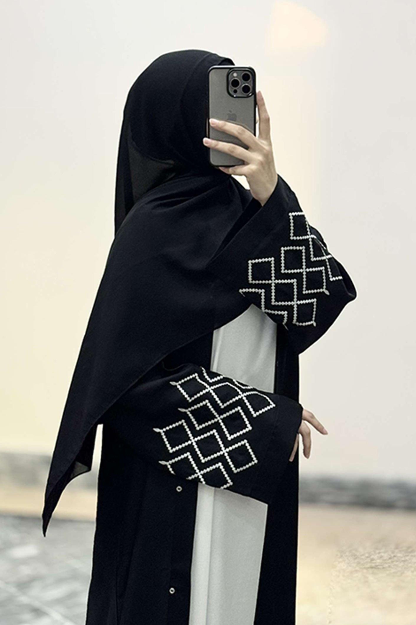 Layali Qamar Abaya + Inner