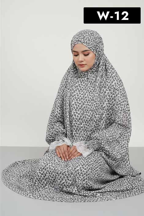 Premium Namaz Chadar with Lace Sleeves - 