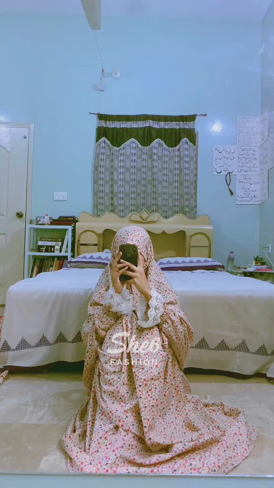 Premium Namaz Chadar with Lace Sleeves