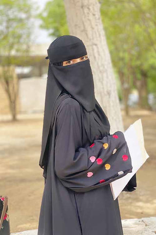 Qalb - Heart Embroidered Abaya - 