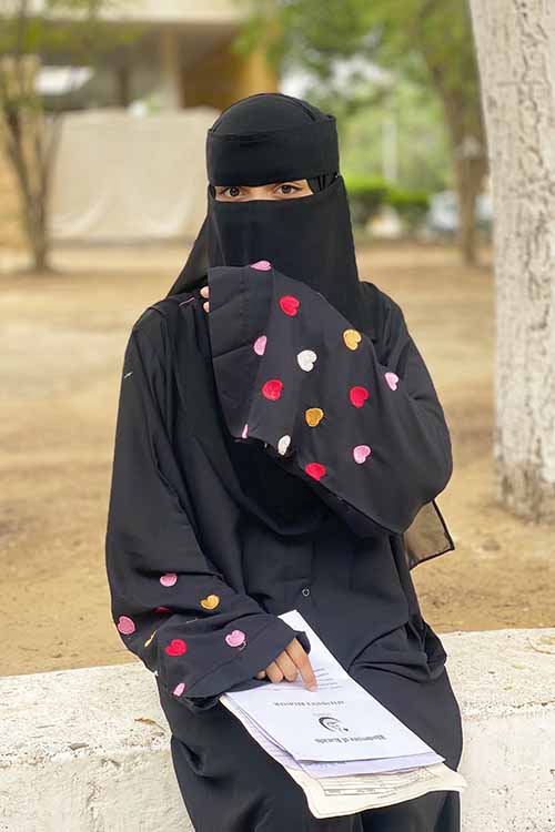 Qalb - Heart Embroidered Abaya - 