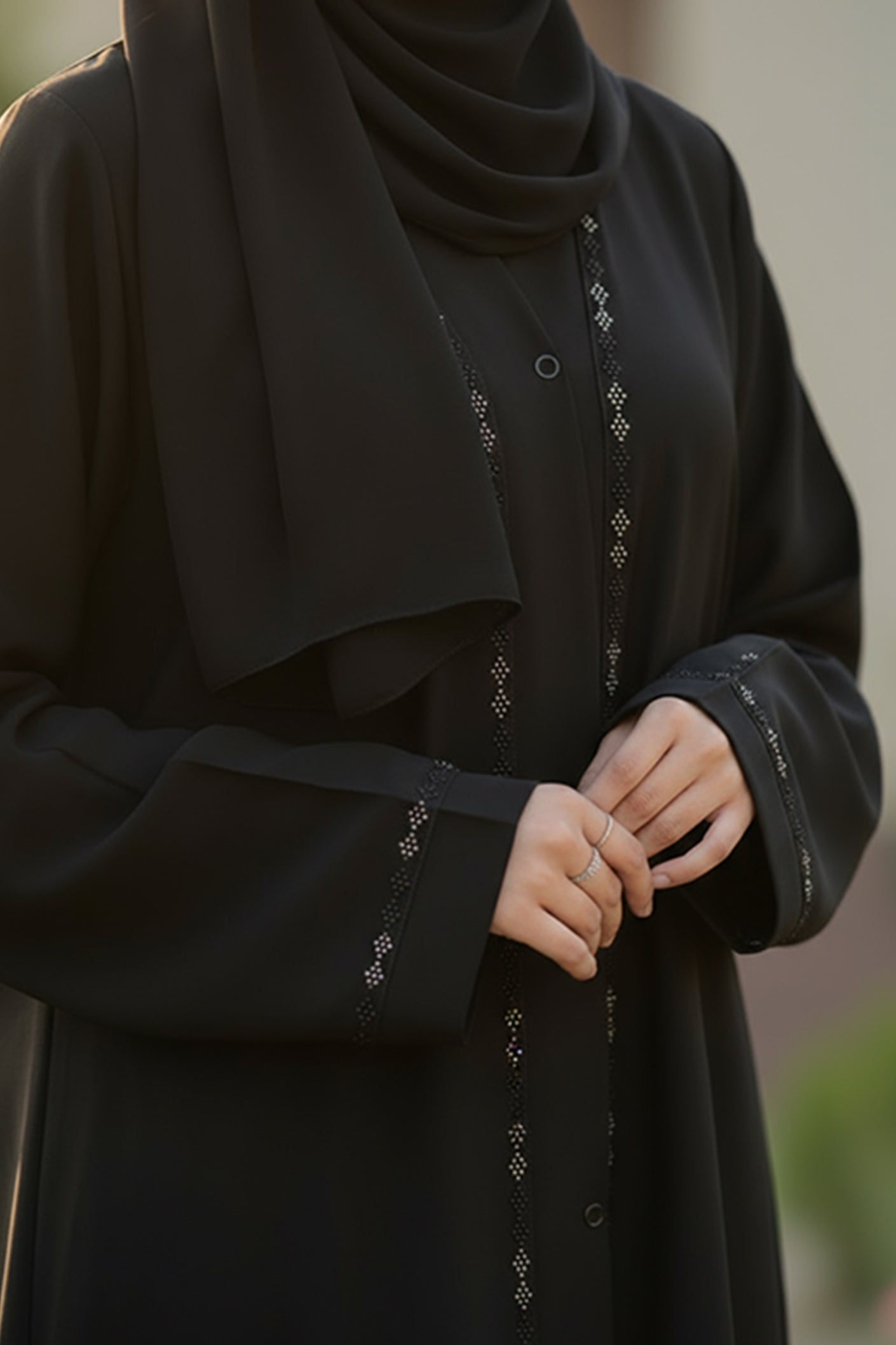 Simrah Abaya | Stone Design Front Open Abaya