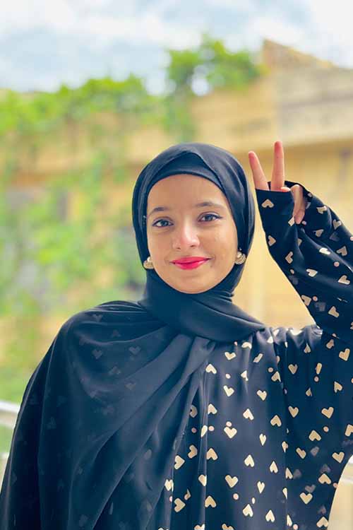 White Qalb Black Abaya | Printed Front-Open