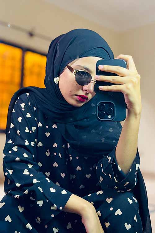 White Qalb Black Abaya | Printed Front-Open